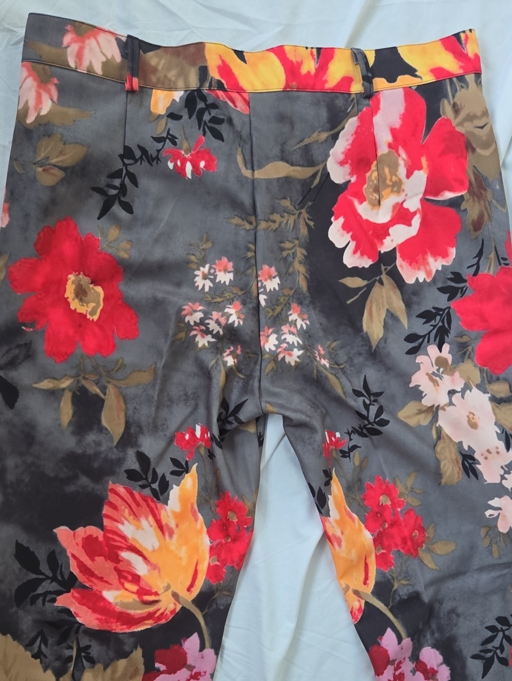 Men's Pants Grey With Multi Color Flowers On Front/Back Beautiful Rich Colors - Picture 10 of 15